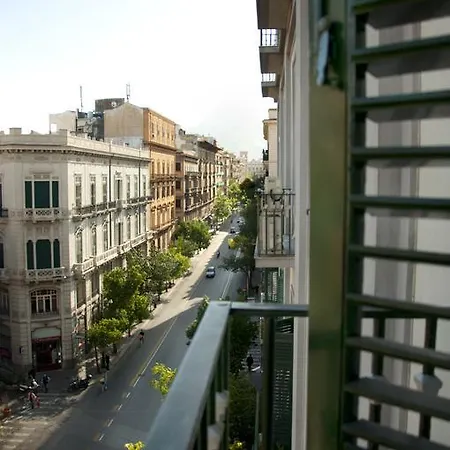 Bed & Breakfast *1*7*4* Via Roma Palermo